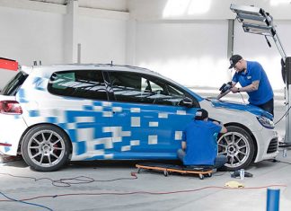 Oklejanie reklamowe samochodów – co trzeba o nim wiedzieć?