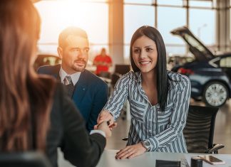 Praca w salonie aut premium Praca w salonie aut premium