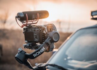 Czy stabilizator stuka?