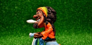 Jak zdjąć przegub z półosi?