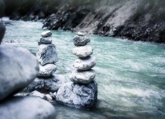 Jak szybko płynie jacht morski?