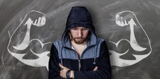 Do jakiej mocy silnika można pływać bez uprawnień?