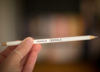 Jak załatać dziurę w wydechu?