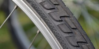 Co to znaczy dętka?