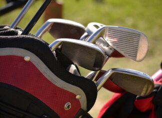 Jak złożyć lusterka w golfie? Jak złożyć lusterka w golfie?