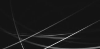 Co szumi w kole podczas jazdy?