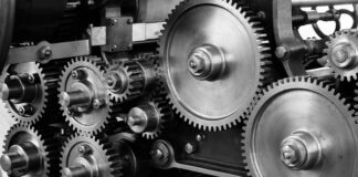 Na które koła zakłada się łańcuchy?