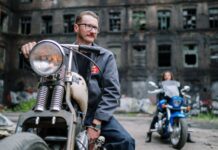 Jak prawidłowo wyczyścić, nasmarować i naciągnąć łańcuch motocyklowy? Kompletny poradnik sklep motocyklowy